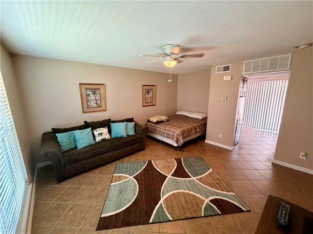 14873 Granada Dr 3, Corpus Christi, TX 78418