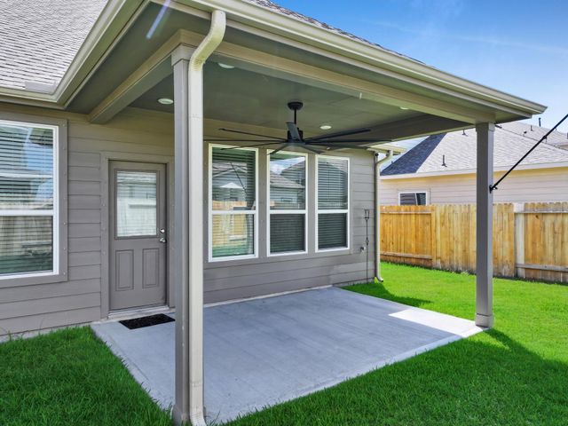 766 Dewberry Road, La Marque, TX 77568