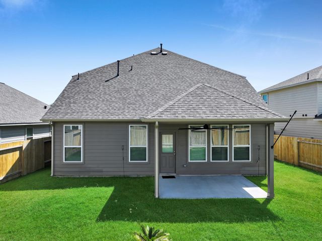 766 Dewberry Road, La Marque, TX 77568