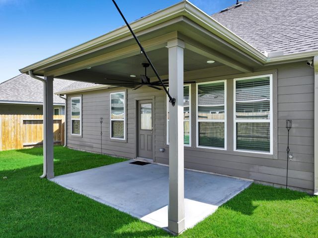 766 Dewberry Road, La Marque, TX 77568