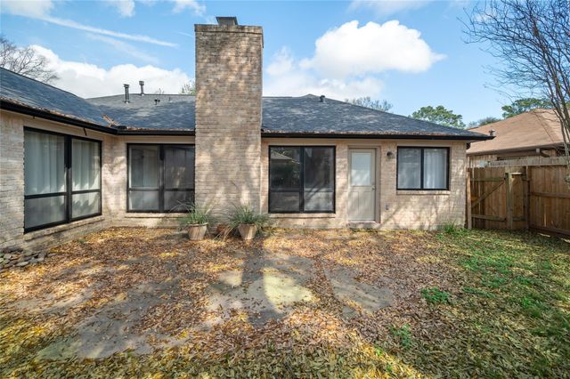 6215 Woodland Forest Drive, Houston, TX 77088