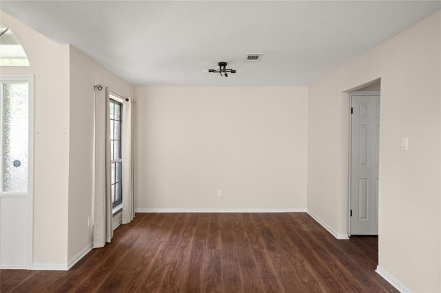 6215 Woodland Forest Drive, Houston, TX 77088