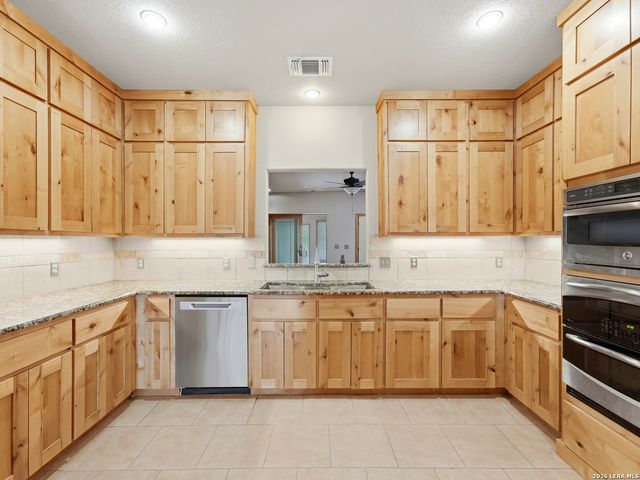 1252 Merlot, New Braunfels, TX 78132