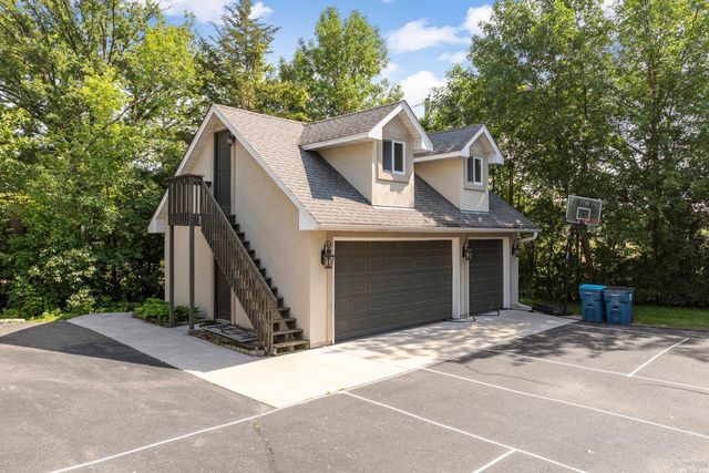 22620 Hayward Avenue N, Forest Lake, MN 55025