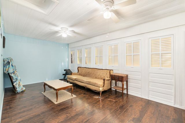 2 Kenmore Lane, Boynton Beach, FL 33435