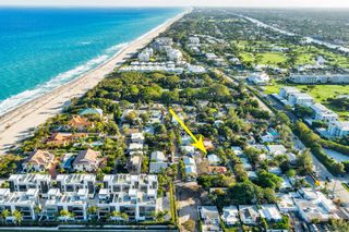 2 Kenmore Lane, Boynton Beach, FL 33435