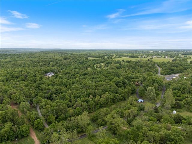 KECK Road, Siloam Springs, AR 72761