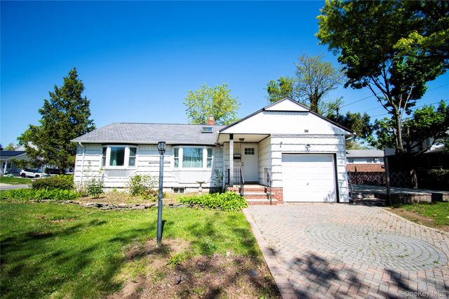 650 Bryant Street, East Meadow, NY 11554