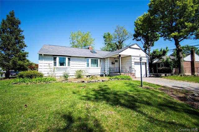 650 Bryant Street, East Meadow, NY 11554