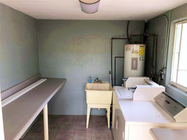 520 70TH STREET N 4, St Petersburg, FL 33710