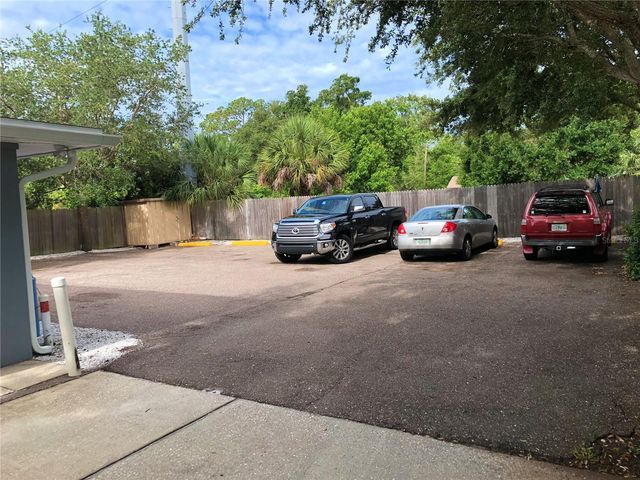 520 70TH STREET N 4, St Petersburg, FL 33710