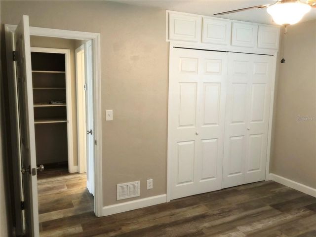520 70TH STREET N 4, St Petersburg, FL 33710