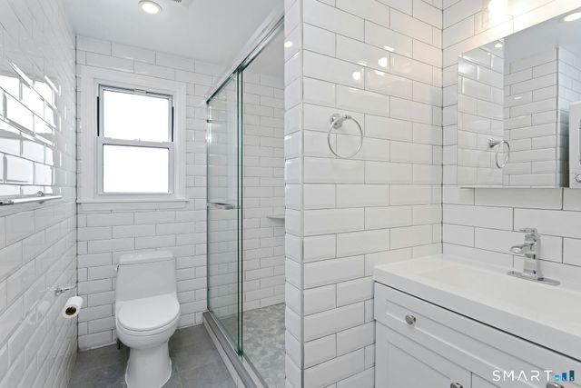 22 Hackett Circle North 2nd Fl., Stamford, CT 06906