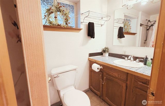 7525 N Center Court, Concrete, WA 98237