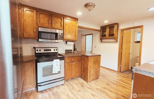 7525 N Center Court, Concrete, WA 98237