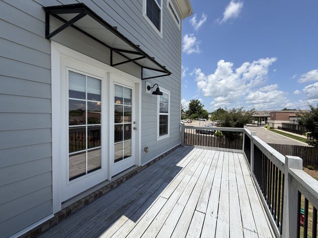 200 Kinsale Dr, Spring Hill, TN 37174