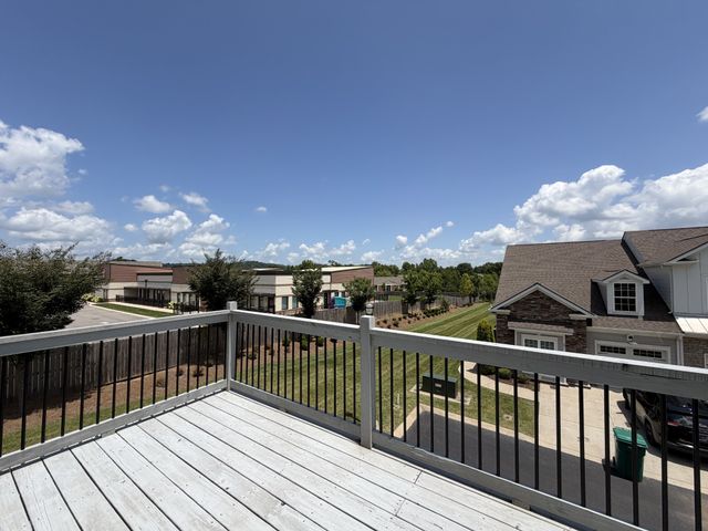 200 Kinsale Dr, Spring Hill, TN 37174