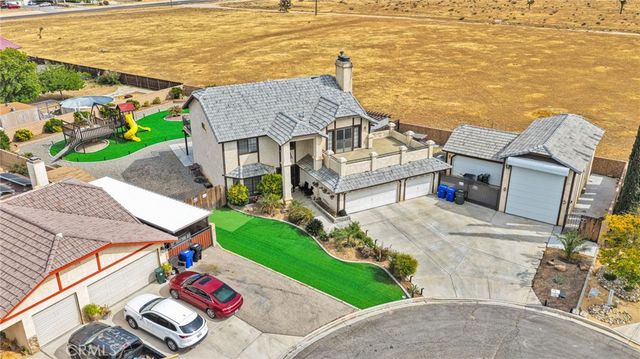 11665 Winterhawk, Apple Valley, CA 92308