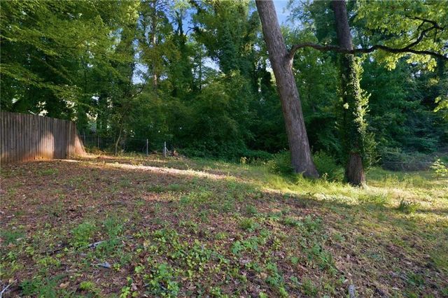 2747 Claire Terrace, Decatur, GA 30032
