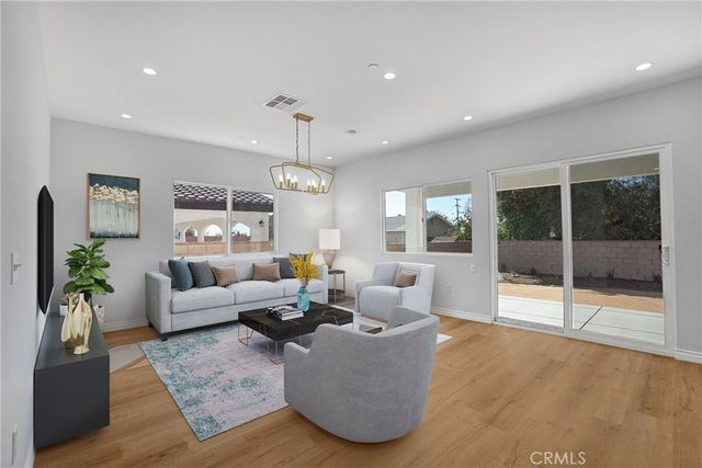 451 Hervey Avenue, Upland, CA 91786