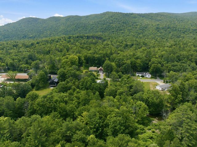 306 Stinson Lake Road, Rumney, NH 03266