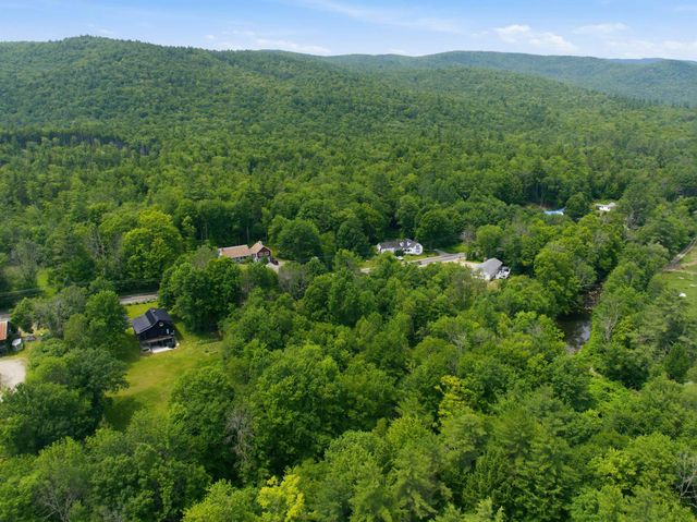 306 Stinson Lake Road, Rumney, NH 03266