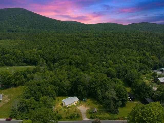 306 Stinson Lake Road, Rumney, NH 03266