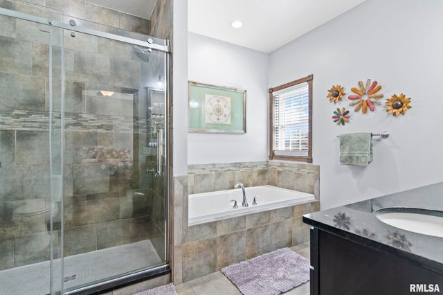 1110 Lost Tree Drive, Sherman, IL 62684