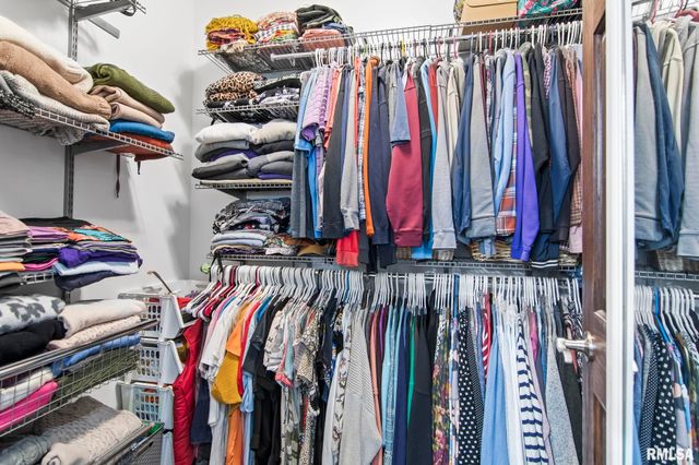 1110 Lost Tree Drive, Sherman, IL 62684