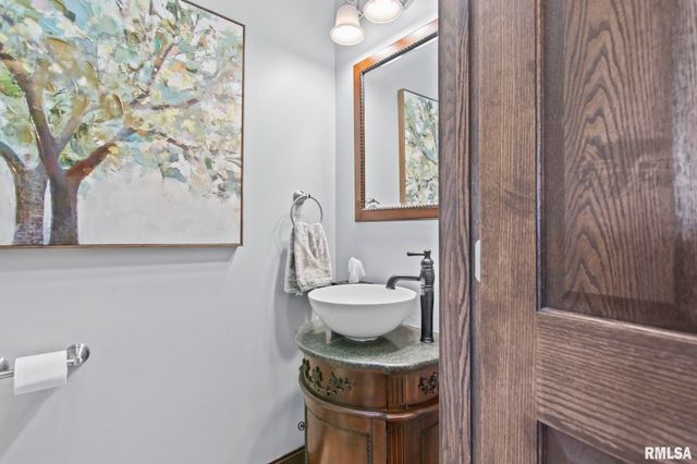 1110 Lost Tree Drive, Sherman, IL 62684