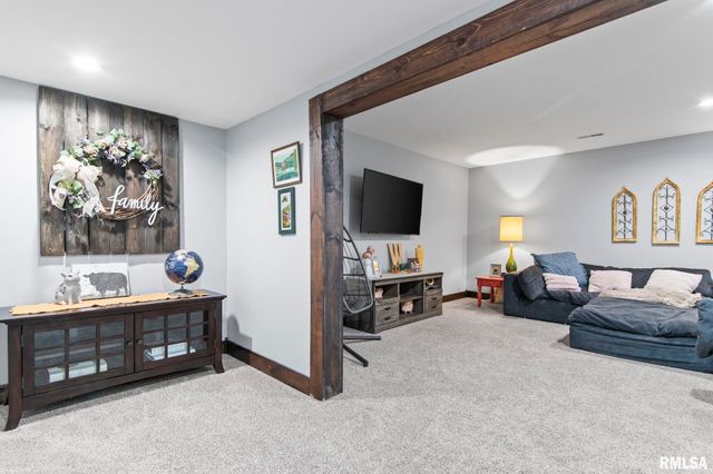 1110 Lost Tree Drive, Sherman, IL 62684