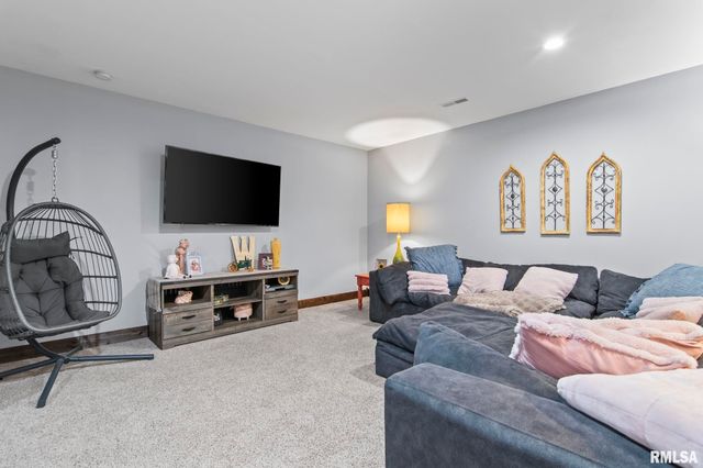 1110 Lost Tree Drive, Sherman, IL 62684