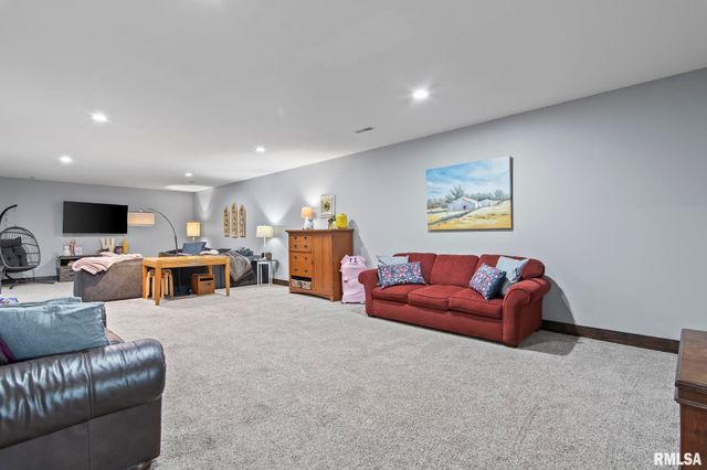 1110 Lost Tree Drive, Sherman, IL 62684