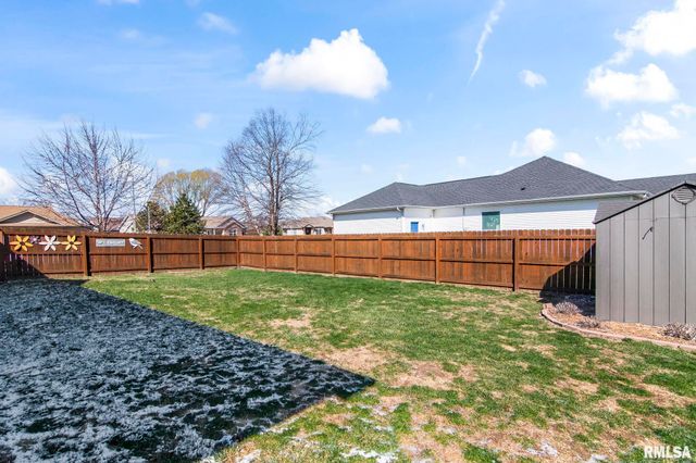 1110 Lost Tree Drive, Sherman, IL 62684