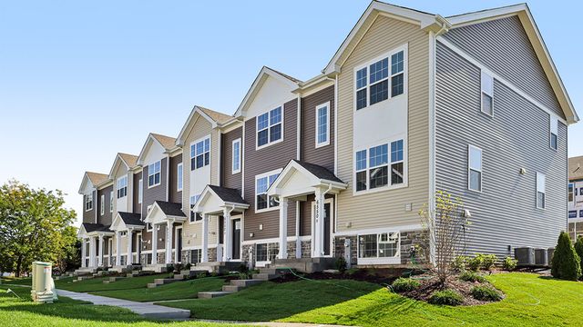 863 Briar Glen Court, Hampshire, IL 60140