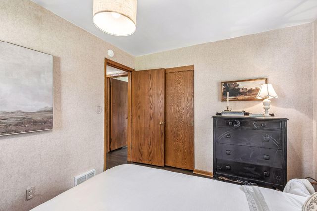 7335 17th Avenue S, Richfield, MN 55423