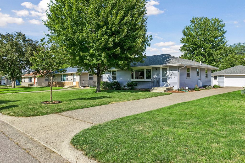 7335 17th Avenue S, Richfield, MN 55423