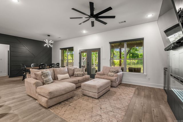 395 Mayberry Drive, Cabot, AR 72023