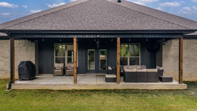 395 Mayberry Drive, Cabot, AR 72023