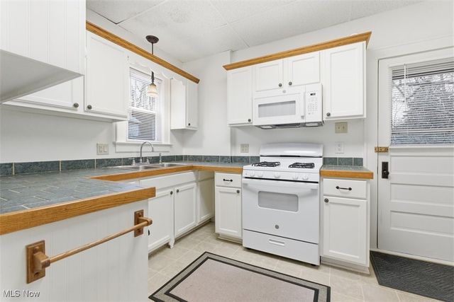 828 Fifth Street, Marietta, OH 45750