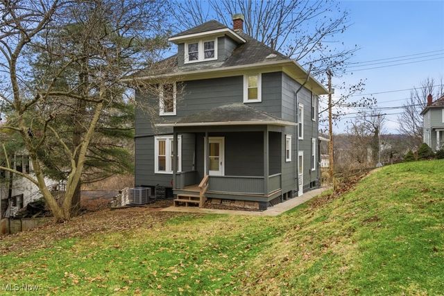 828 Fifth Street, Marietta, OH 45750