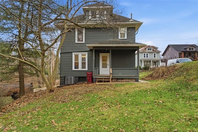 828 Fifth Street, Marietta, OH 45750