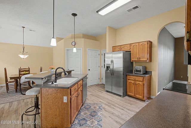 6835 Lindsey Ann Cove, Olive Branch, MS 38654