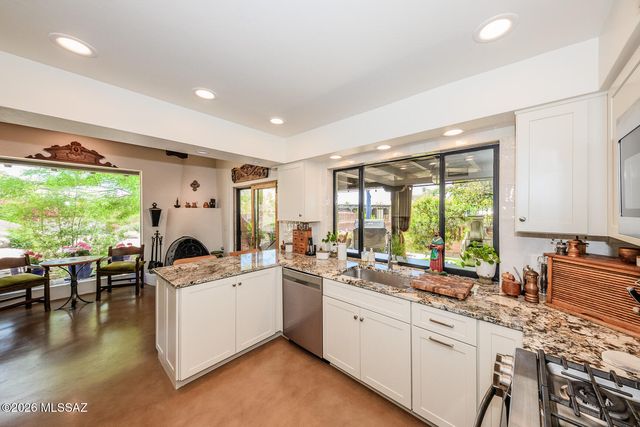 6315 N Calle Del Caballo, Tucson, AZ 85718