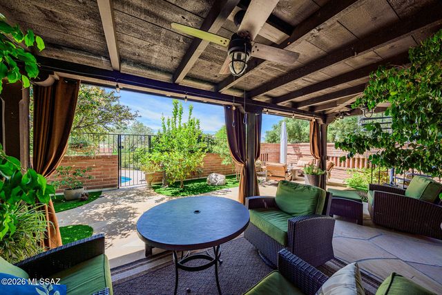 6315 N Calle Del Caballo, Tucson, AZ 85718