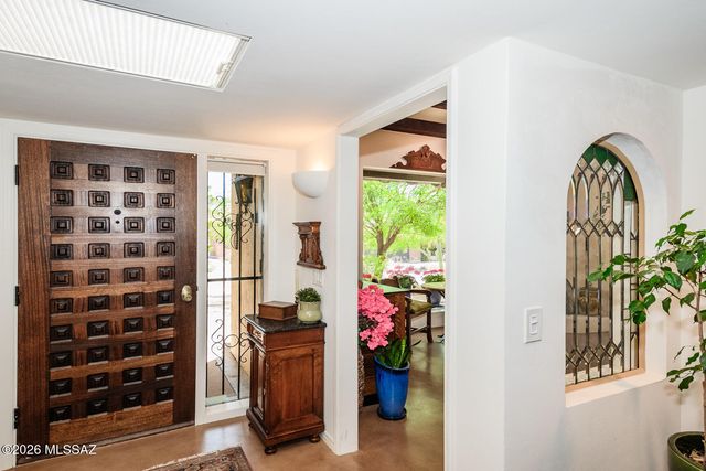 6315 N Calle Del Caballo, Tucson, AZ 85718
