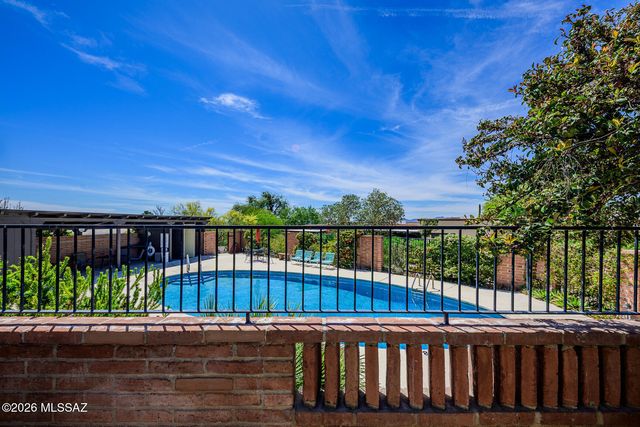 6315 N Calle Del Caballo, Tucson, AZ 85718