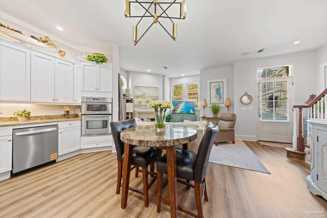 217 W Jackson St 12, Pensacola, FL 32501