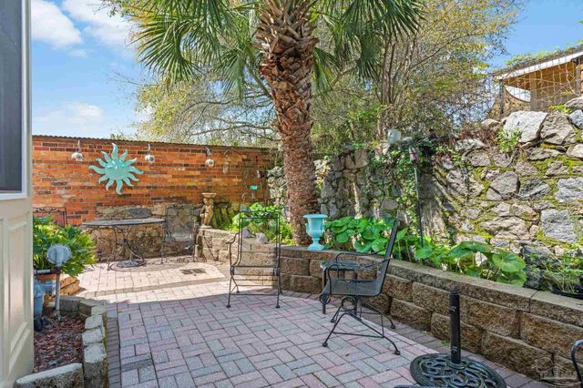 217 W Jackson St 12, Pensacola, FL 32501