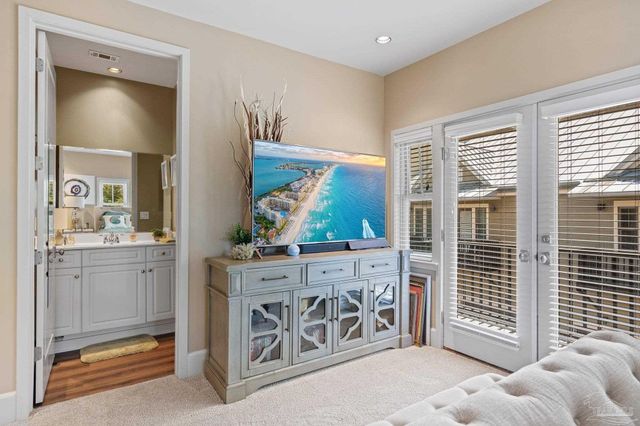 217 W Jackson St 12, Pensacola, FL 32501